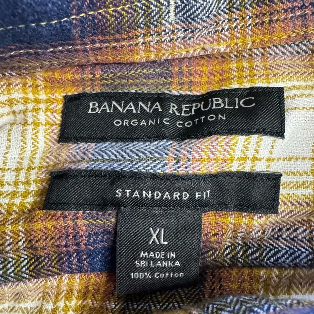 Banana Republic Mens Sz XL Organic Cotton Standard Fit Plaid Button Down Shirt‎